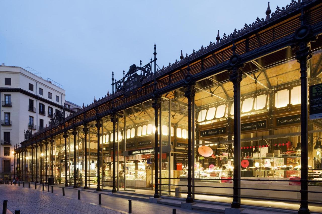 Bed and Breakfast La Reina De Gran Via - Parking Tph Madrid Exterior foto