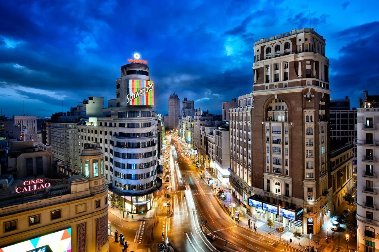 Bed and Breakfast La Reina De Gran Via - Parking Tph Madrid Exterior foto